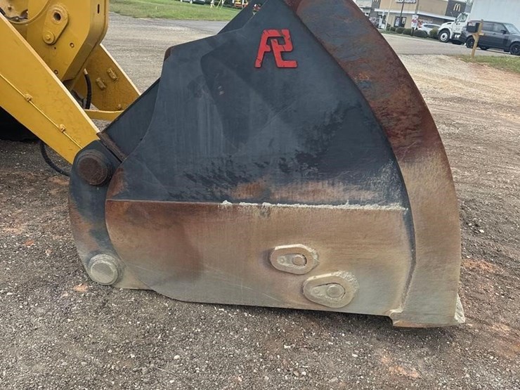 2020-caterpillar-962m-image-10