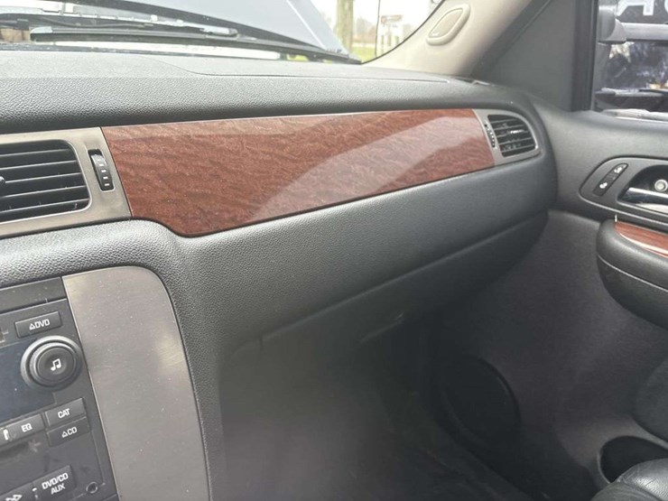 2008-gmc-3500-image-23