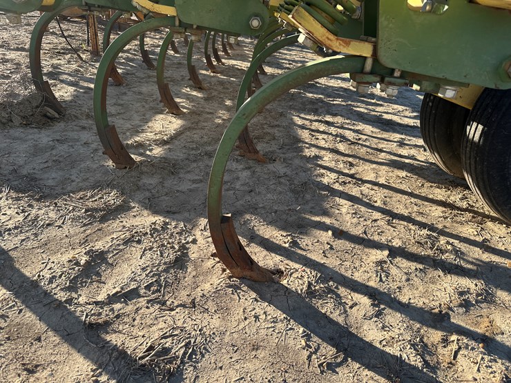 #33746-•-roll-a-cone-12.5'-chisel-plow-10-2397-image-15