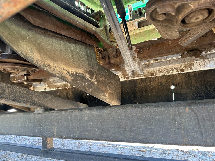 2012-john-deere-616c-image-74