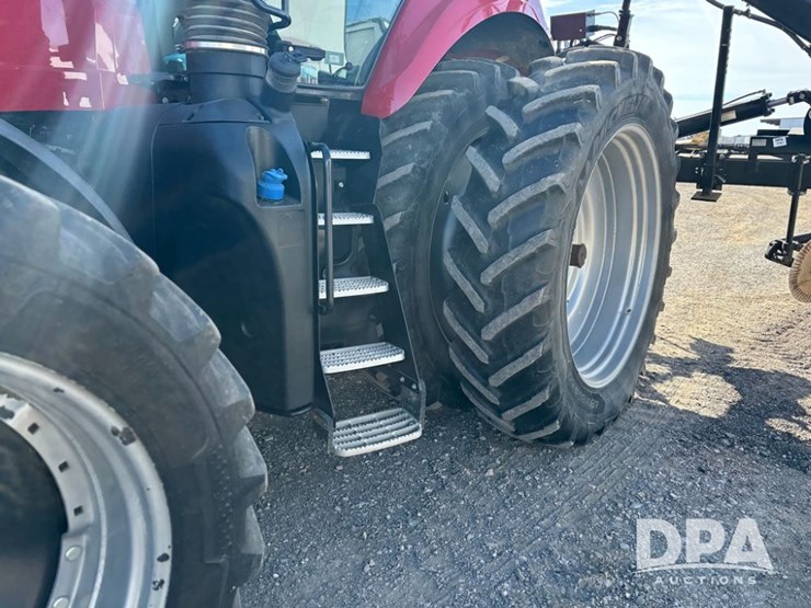 2018-case-ih-340-image-19