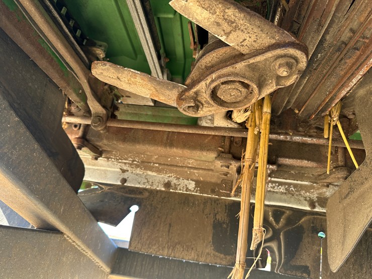 2012-john-deere-616c-image-67