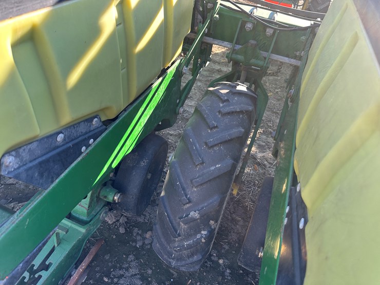 john-deere-1720-image-24