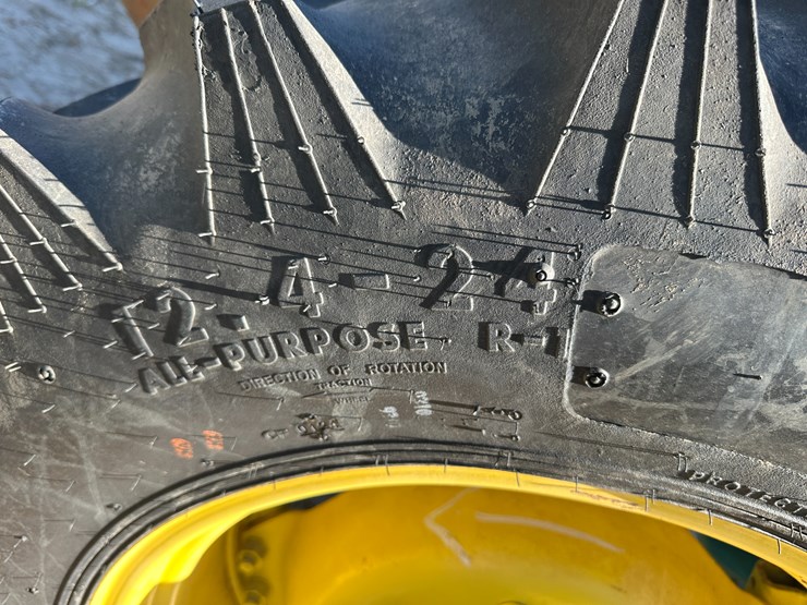 2011-john-deere-5095m-image-7