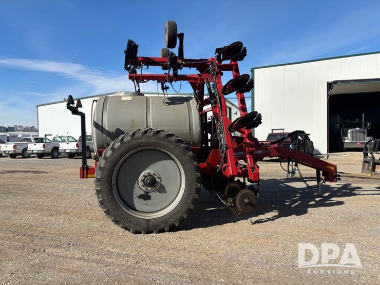 case-ih-2800-image-13