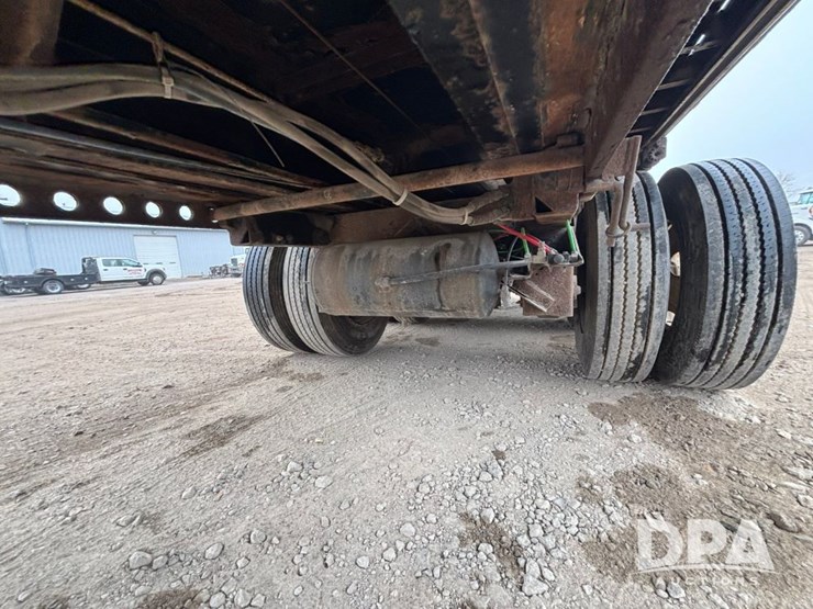 2012-manac-extendable-flatbed-image-35