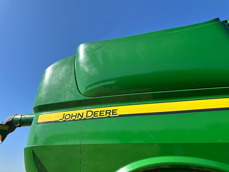 john-deere-s690-image-39