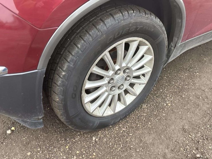 2011-buick-enclave-cxl-image-8