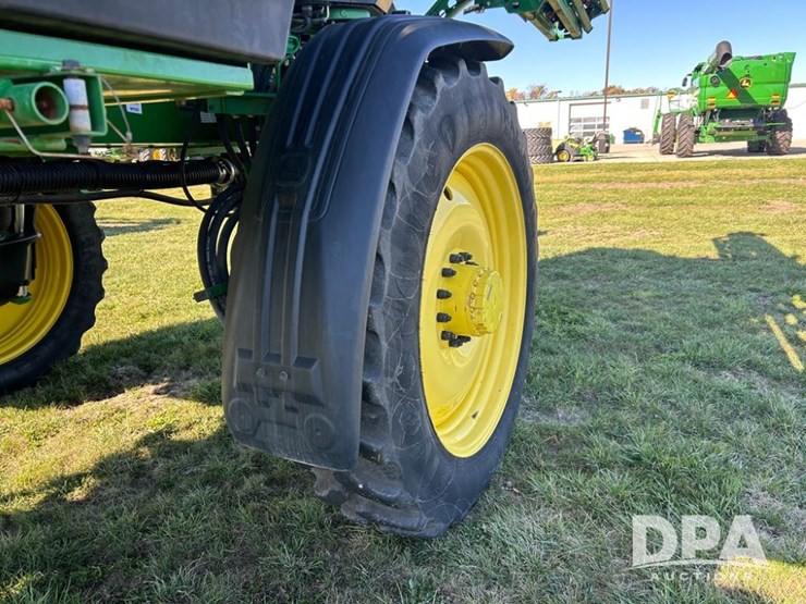 2022-john-deere-410r-image-28