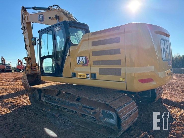 2023-caterpillar-320gc-image-4