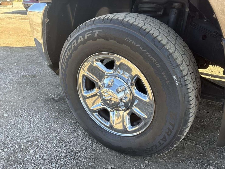 2016-dodge-2500-image-9