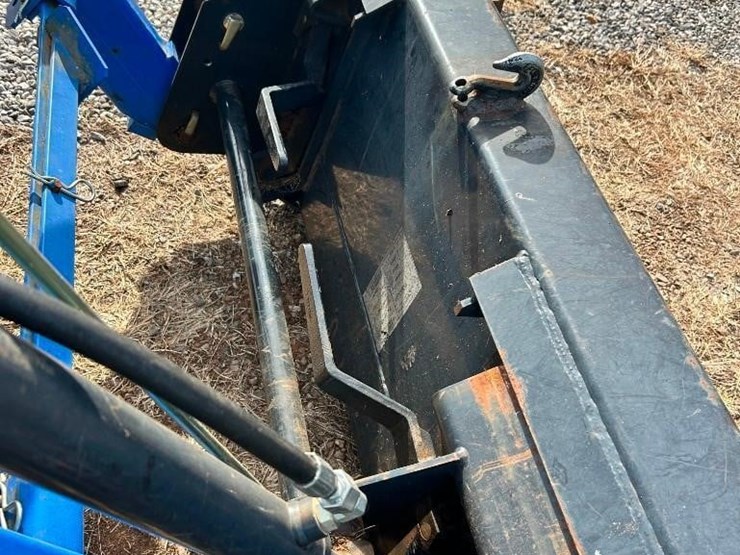 2016-new-holland-workmaster-37-image-13