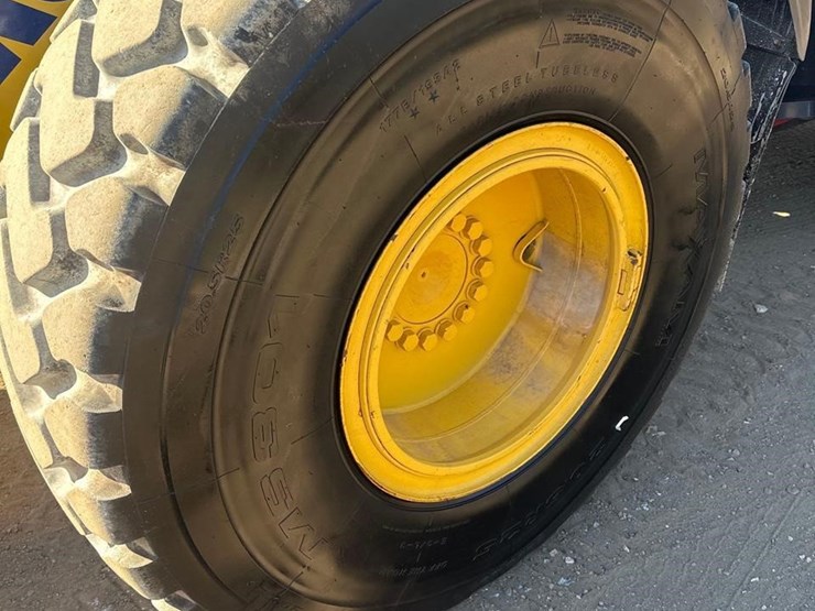 2018-komatsu-wa320-8-image-13