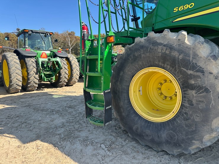 john-deere-s690-image-25