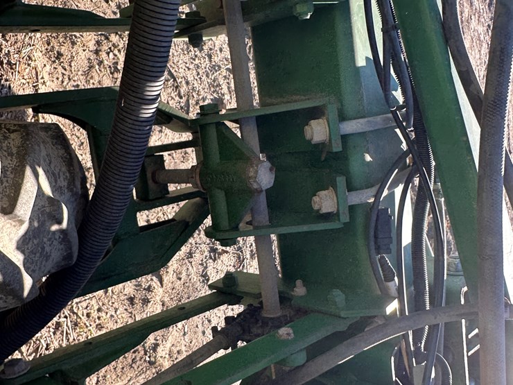 john-deere-1720-image-13