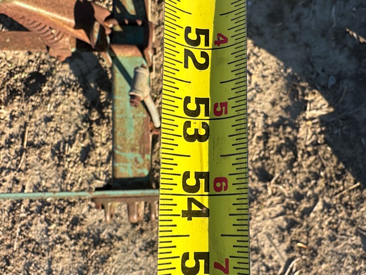 #33752-•-4.5'-chisel-plow-image-14