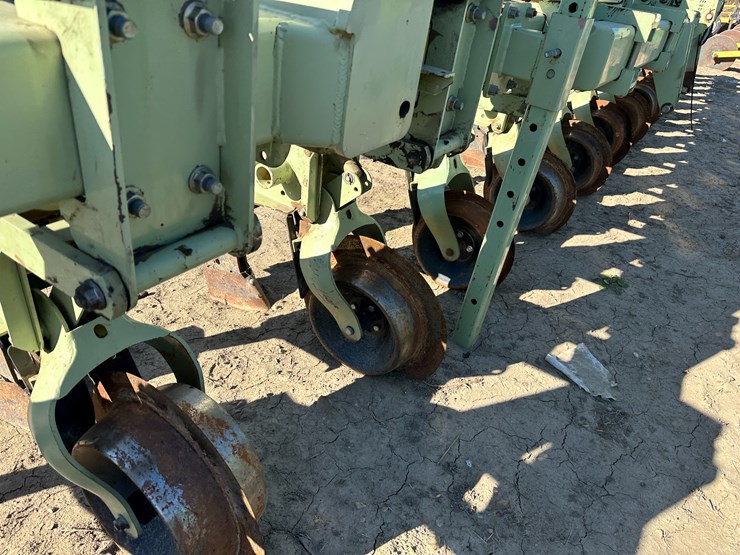 #33734-•-orthman-16-row-30"-bedder-lister-image-36