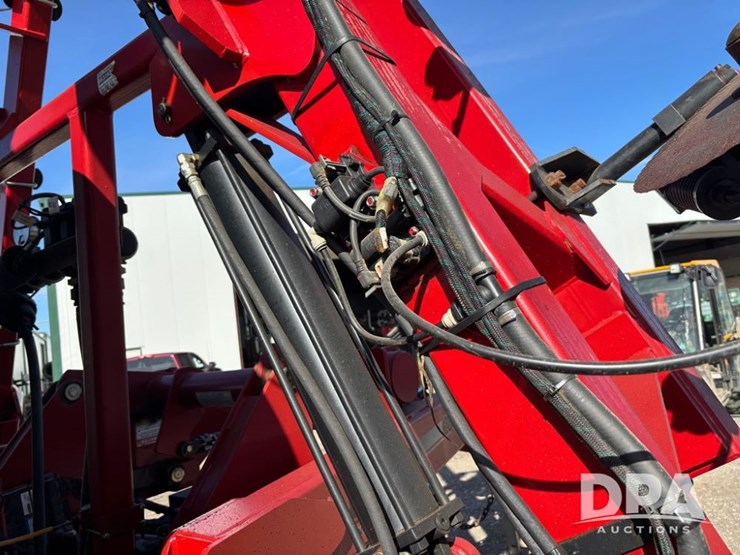 case-ih-2800-image-49