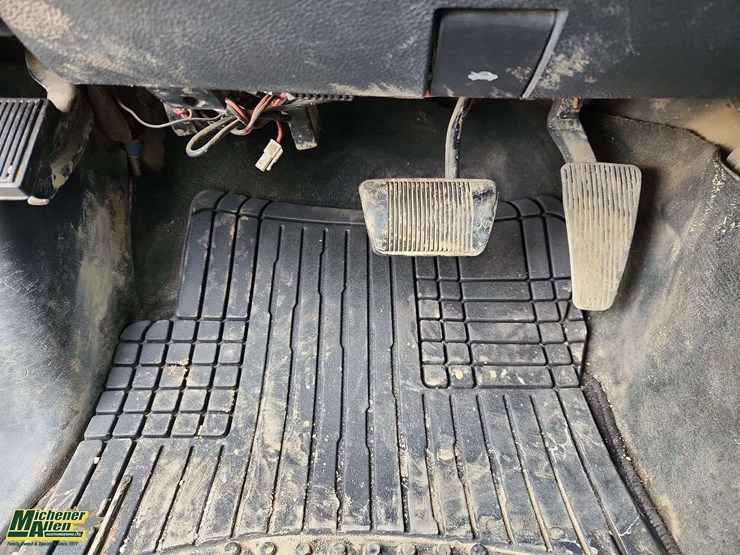 2012-dodge-1500-image-21