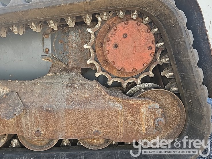 2018-takeuchi-tl12r2-image-11