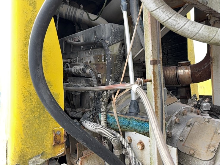 1999-advance-cm3ap6811-concrete-mixer-truck-vn:1a9tac4sxx0007091-image-10