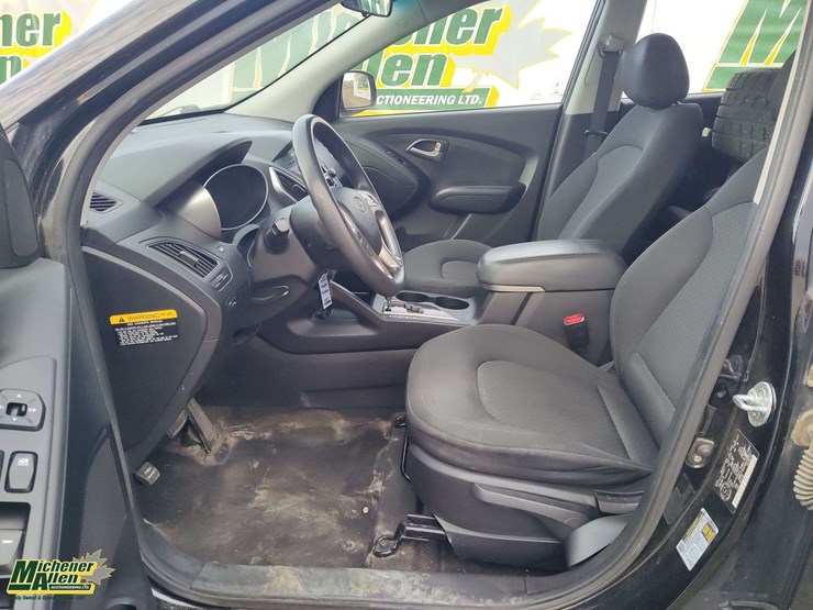 2010-hyundai-tucson-image-6