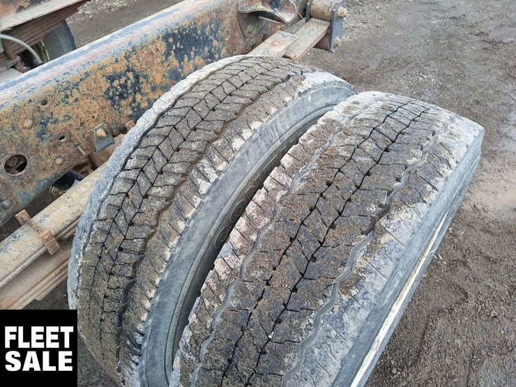 2007-gmc-w5500-image-9