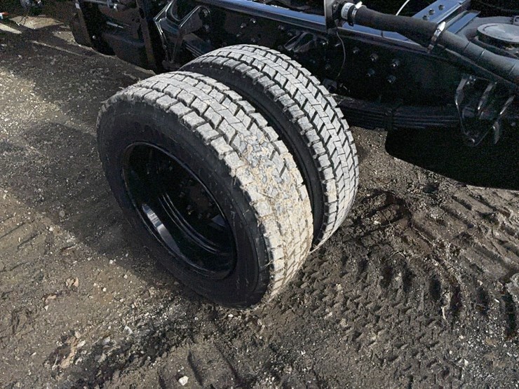 new-unused-chevy-5500-cab-&-chassis-image-6