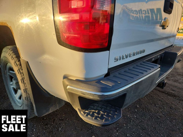 2018-chevrolet-silverado-1500-image-36