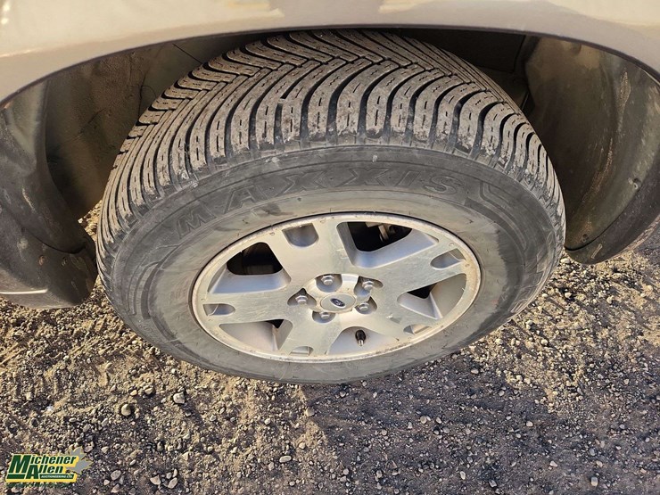 2005-ford-escape-xlt-image-10