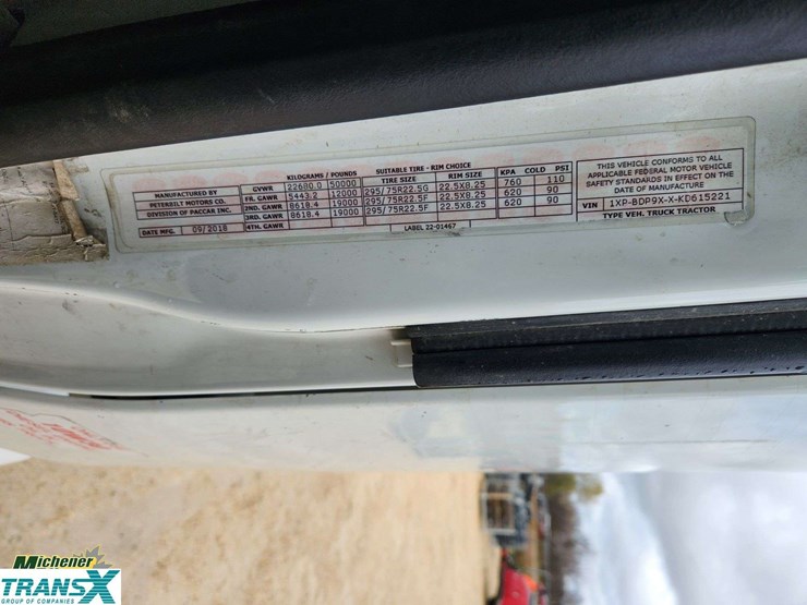 2019-peterbilt-579-image-26