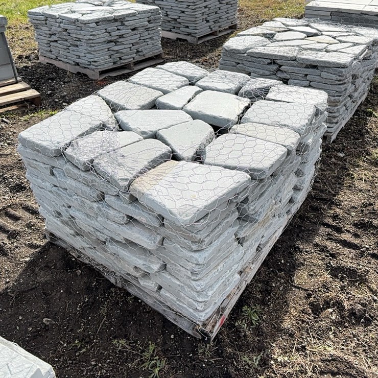 PALLET OF STONES