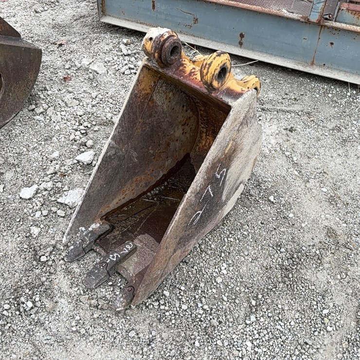 16IN. DIGGING BUCKET EXCAVATOR BUCKET