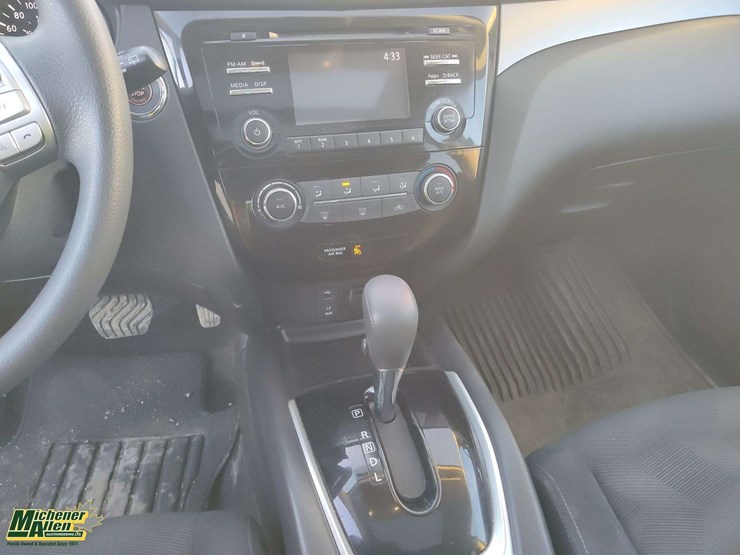 2014-nissan-rogue-image-11