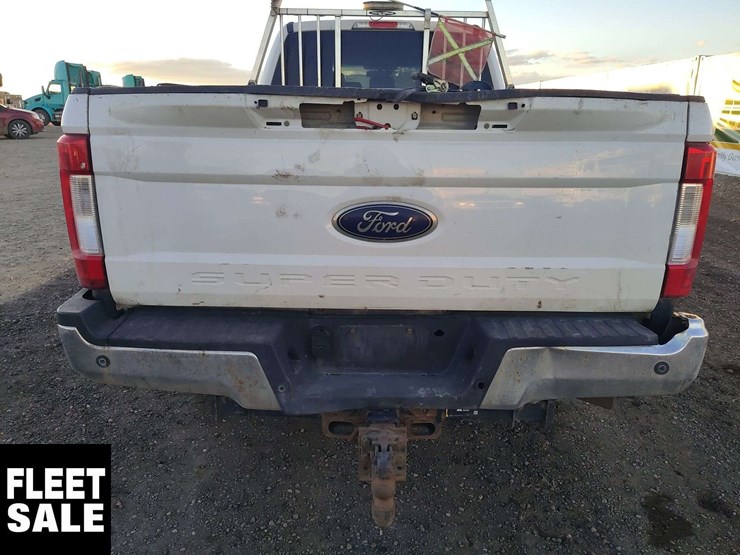 2017-ford-f350-image-31