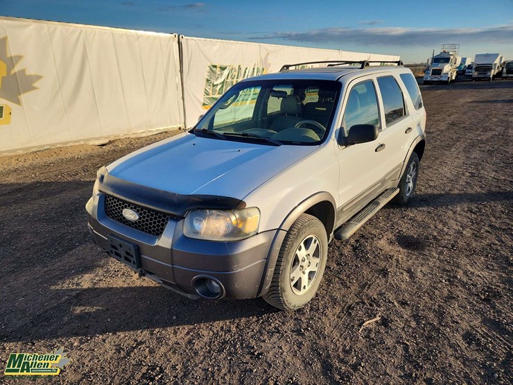2005-ford-escape-xlt-image-1
