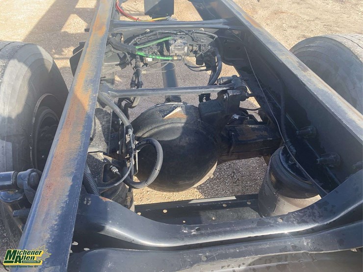 2019-ford-f750-image-31