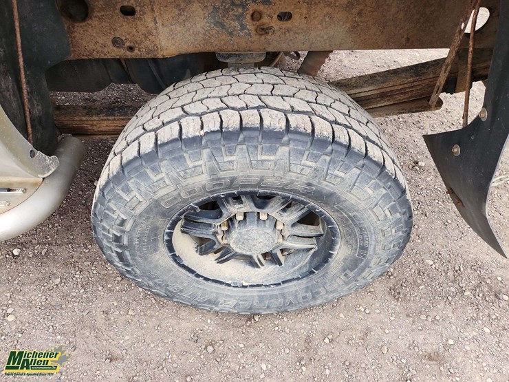 2006-chevrolet-silverado-2500hd-image-15