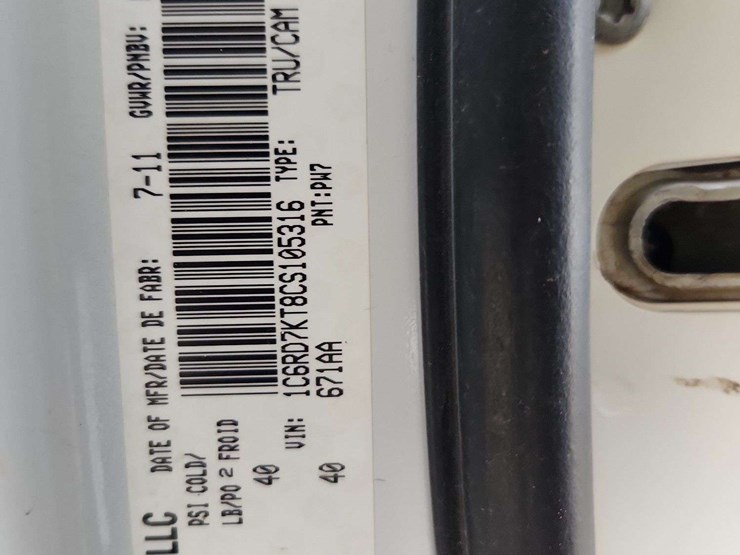 2012-dodge-1500-image-14