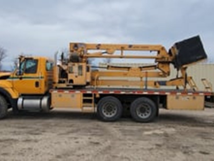 2009-international-workstar-7500-image-5