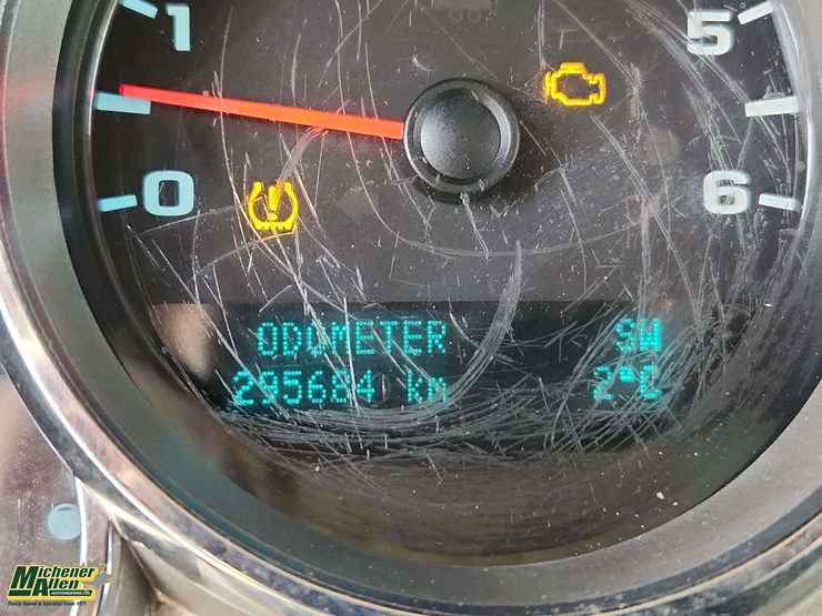 2012-chevrolet-silverado-3500hd-image-19