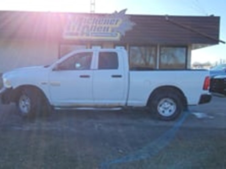 2013-dodge-1500-image-29