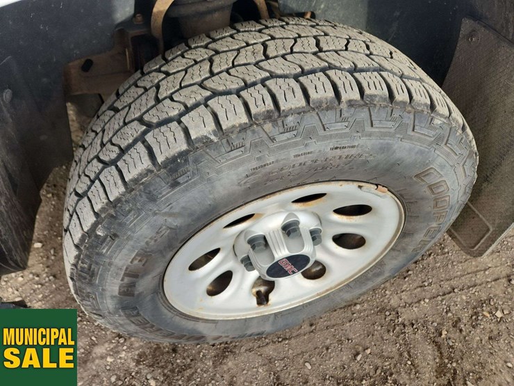 2009-gmc-sierra-1500-image-25