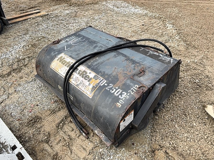 ingersoll-60-sweeper-skid-steer-attachment-image-2