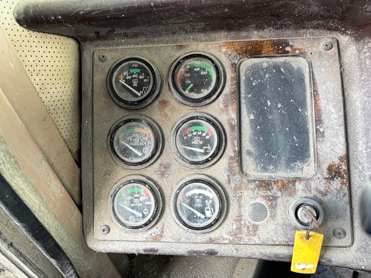 1999-advance-cm3ap6811-concrete-mixer-truck-vn:1a9tac4s0x0007083-image-25