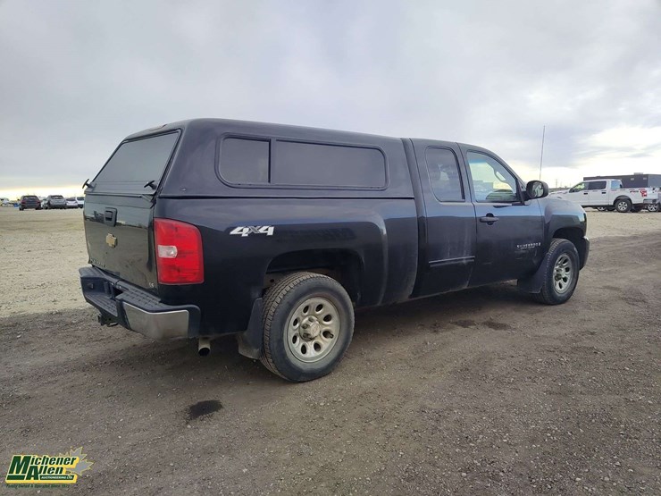 2009-chevrolet-silverado-1500-image-4