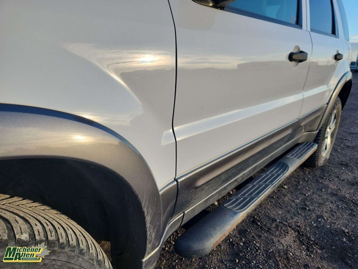 2005-ford-escape-xlt-image-38