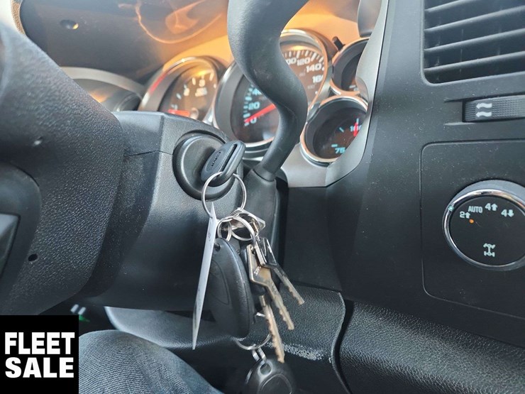 2013-gmc-sierra-1500-sle-image-21