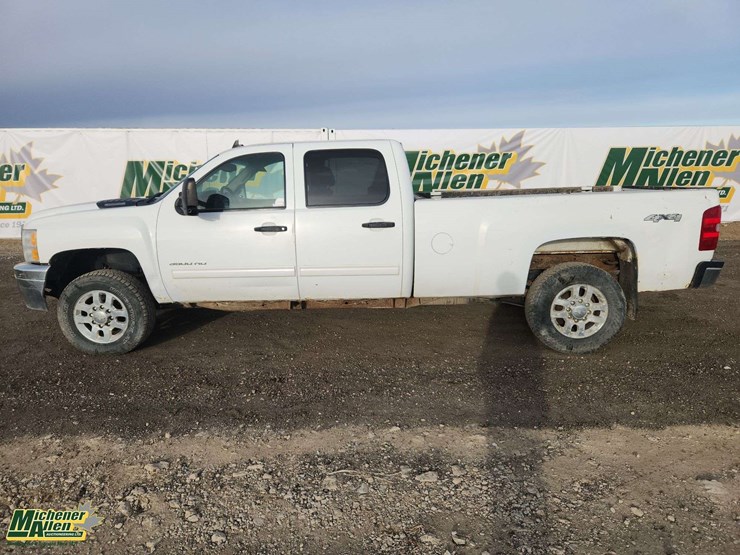2012-chevrolet-silverado-3500hd-image-2