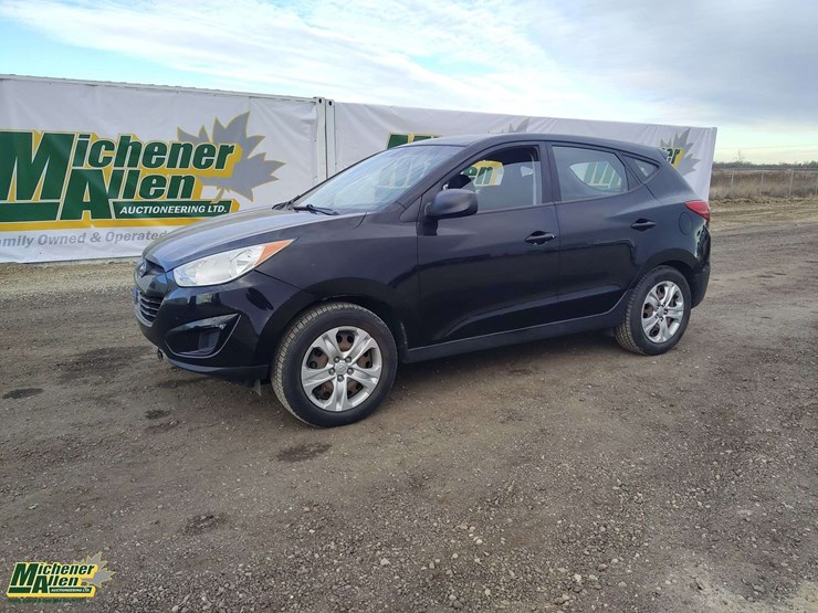 2010-hyundai-tucson-image-1